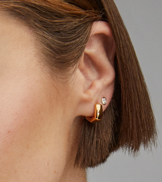 Davie Wide Huggie Earrings in 18K Gold Vermeil